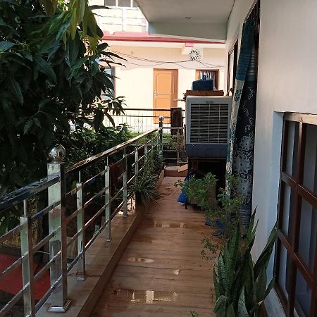Crescent Moon Homestay Risikés Kültér fotó