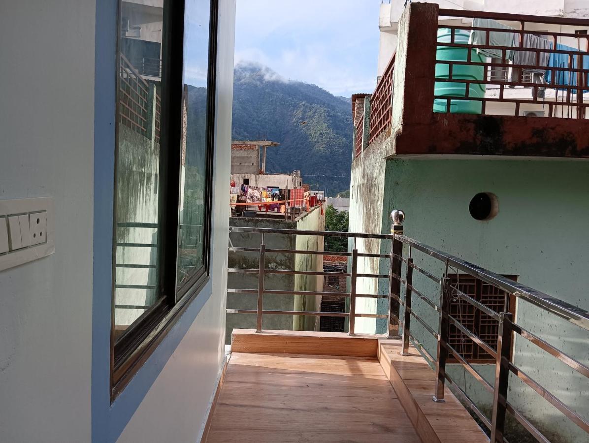 Crescent Moon Homestay Risikés Kültér fotó