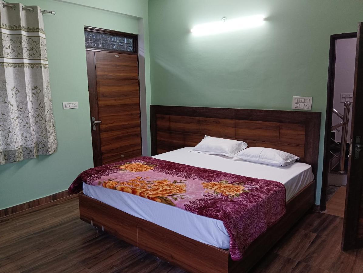 Crescent Moon Homestay Risikés Kültér fotó